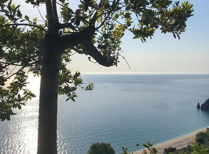 بيت للعطل Balcony On The Rocks