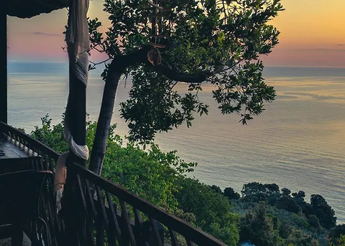 Balcony On The Rocks Dom wakacyjny Agioi Saranta